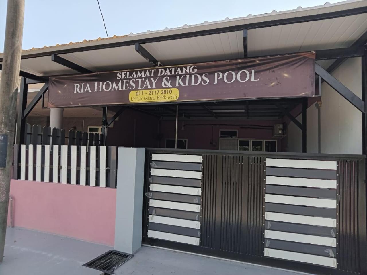 Ria Homestay & Kolam Алор Сетар Екстериор снимка