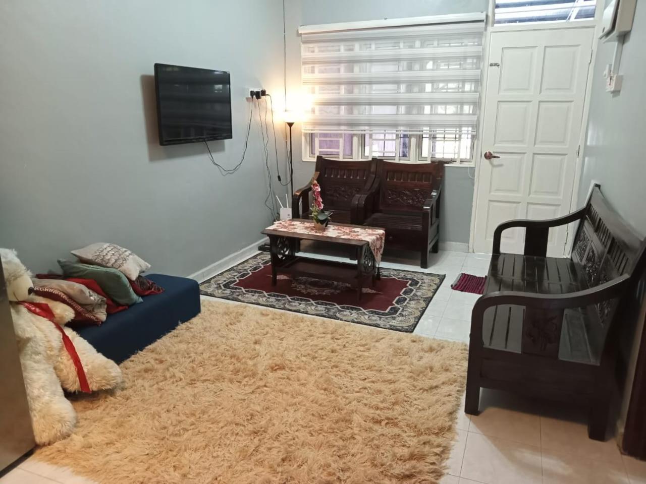 Ria Homestay & Kolam Алор Сетар Екстериор снимка